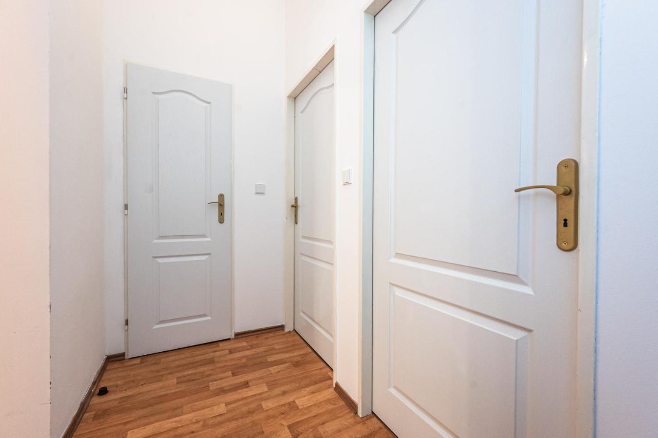 Apartment Lublanska 48 Prague Extérieur photo